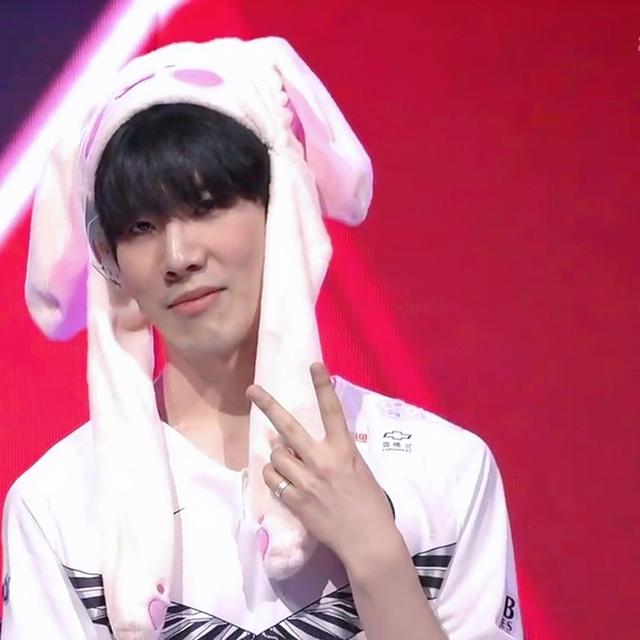 的两周却仿 的两周却仿