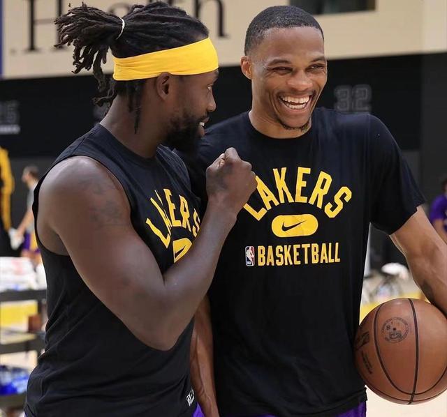 翼卫宽度 翼卫宽度